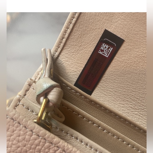 CHLOE WALLET with COA & Insert - Picture 9 of 9